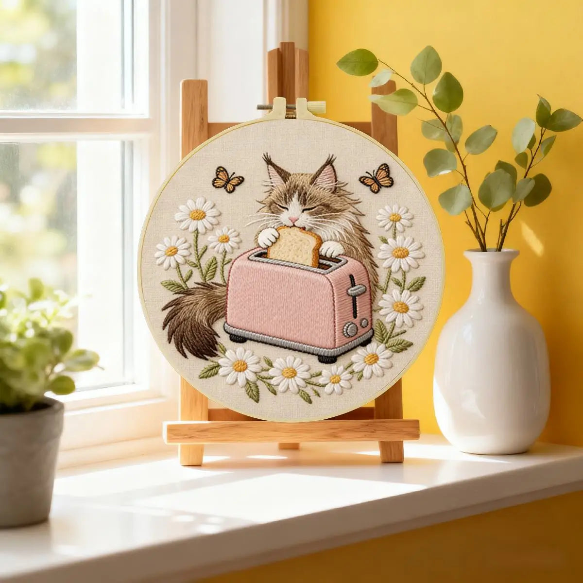 Toast-Loving Cat Embroidery Kit